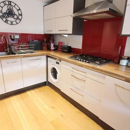 Spacious 2 Bed, 2 Bath Apartment -The Shore, Leith Edinburgh Exterior photo